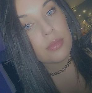 Meet your Posher, Jenn